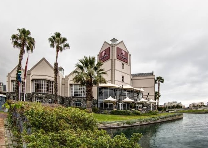 City-Lodge-Hotel-VA-Waterfront-Exterior