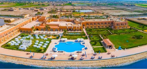 Helnan-Auberge-Hotel-Exterior-600x284