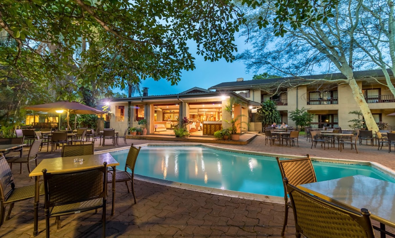 Hotel-Numbi-Garden-Suites-Exterior