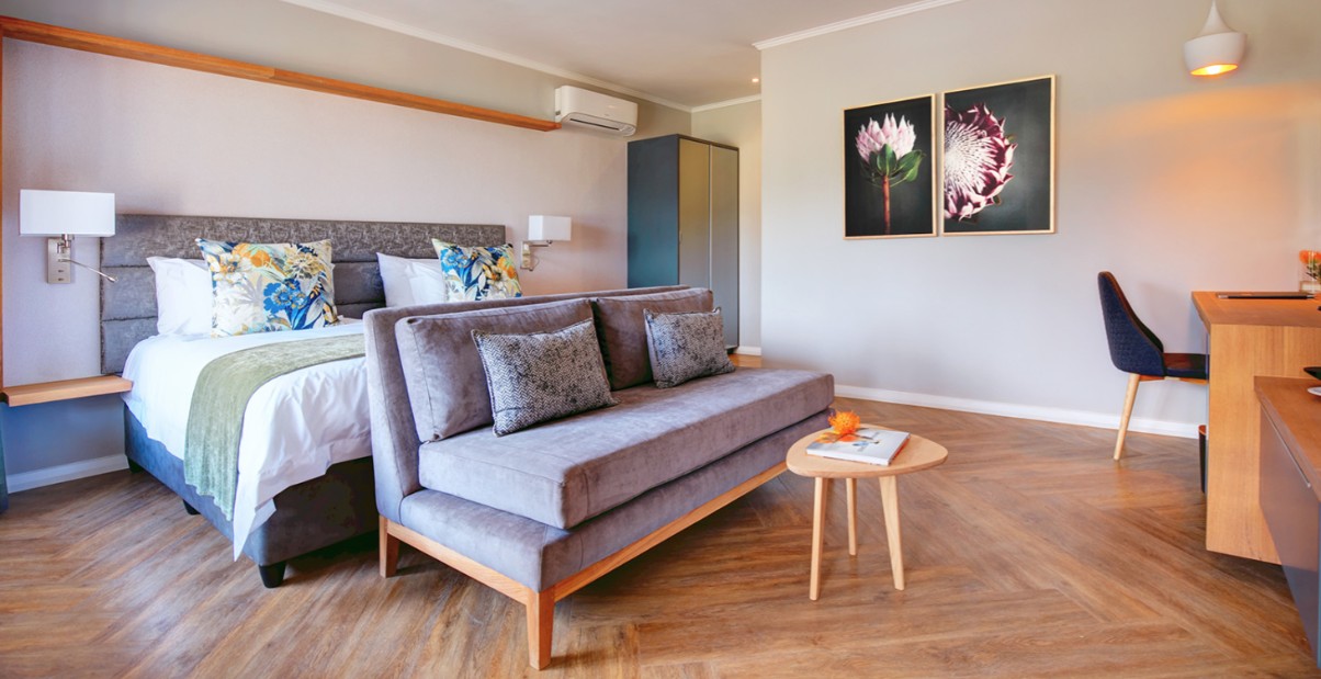 Knysna-Hollow-Country-Estate-Guest-Room