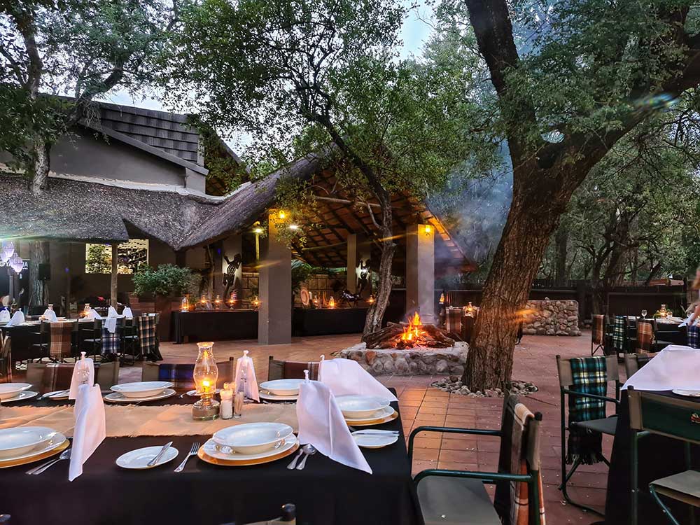 Shiduli-Private-Game-Lodge-Exterior